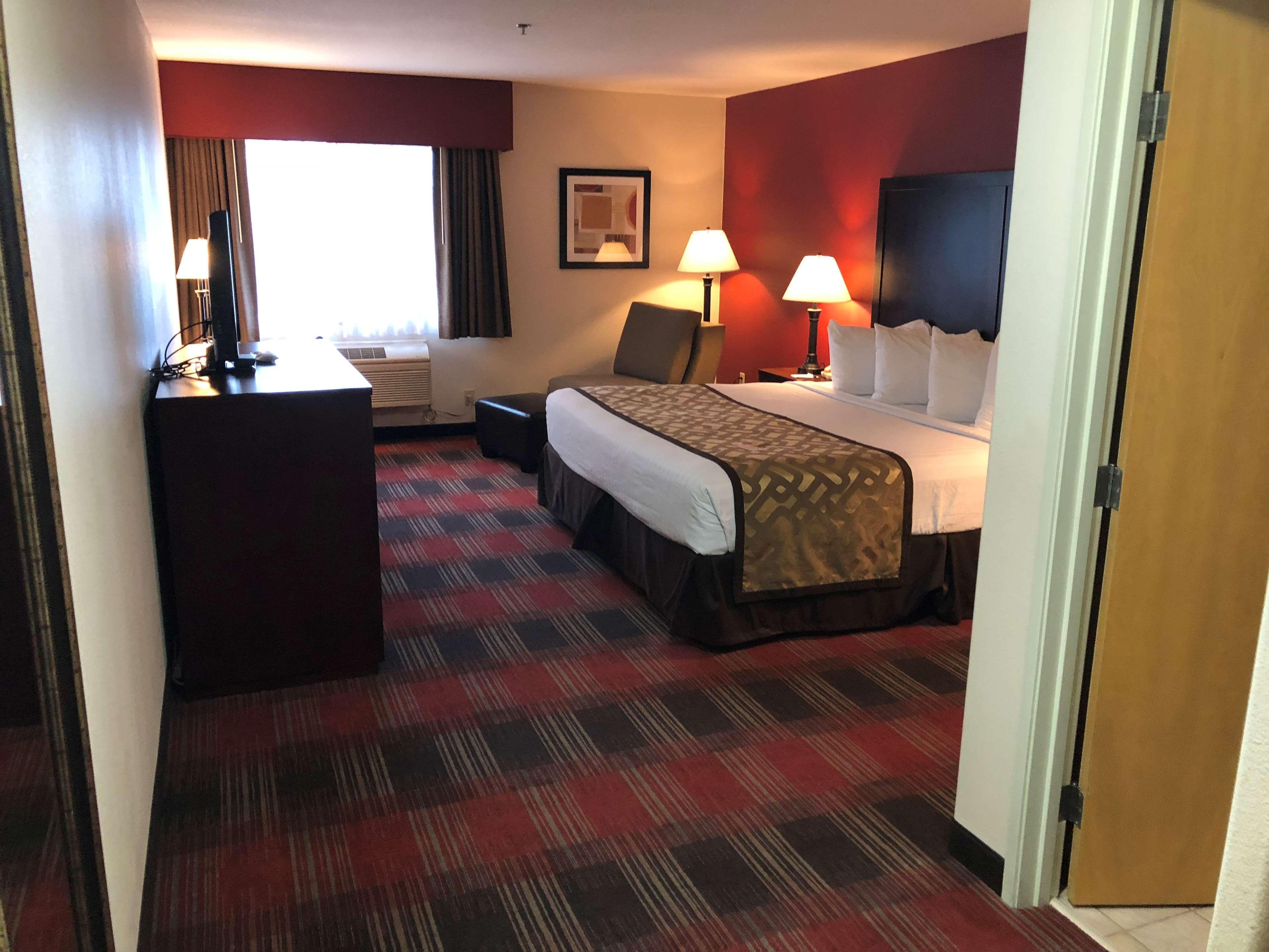 Best Western Dallas Inn & Suites Extérieur photo